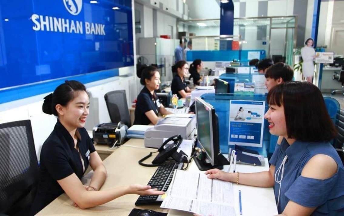 Giao dịch tiền tệ tại ngân hàng Shinhan Bank được rất nhiều khách hàng tin tưởng lựa chọn
