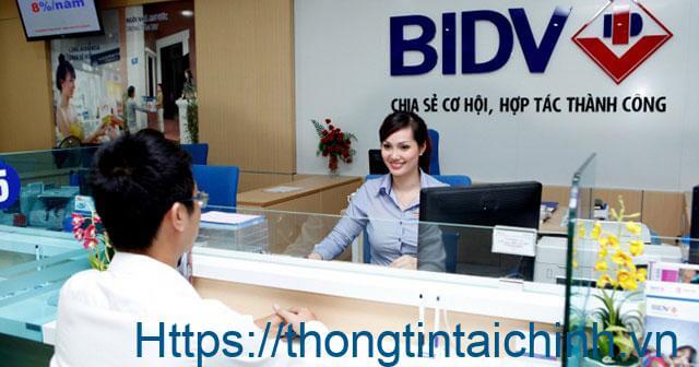 Khách hàng đăng ký sử dụng thẻ MasterCard BIDV tại các chi nhánh/phòng giao dịch của ngân hàng