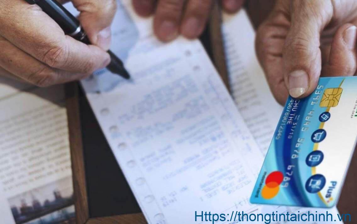 Bạn có thể làm thẻ Credit BIDV trực tiếp tại ngân hàng hay online trên website của BIDV