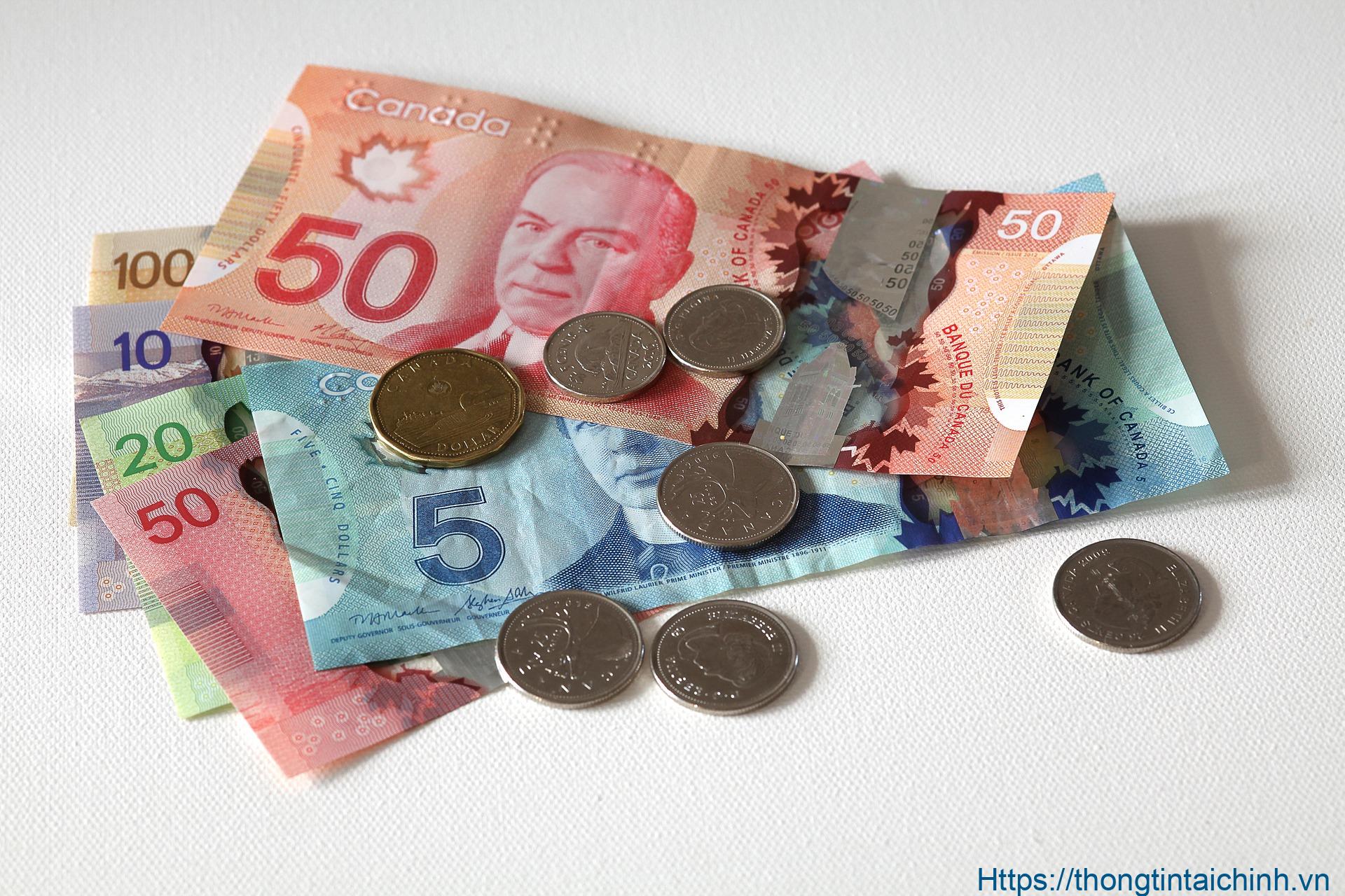 Tiền Canada gồm có tiền xu và tiền giấy