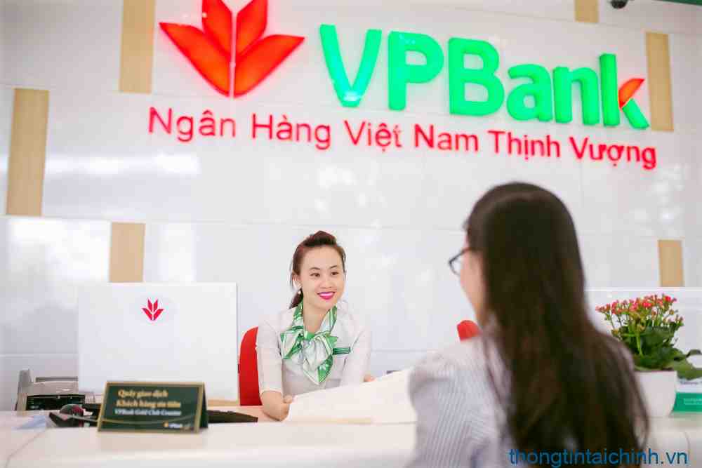 Bạn có thể yêu cầu xóa tài khoản VPBank tại quầy giao dịch